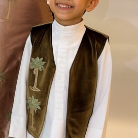 Boys vest 1
